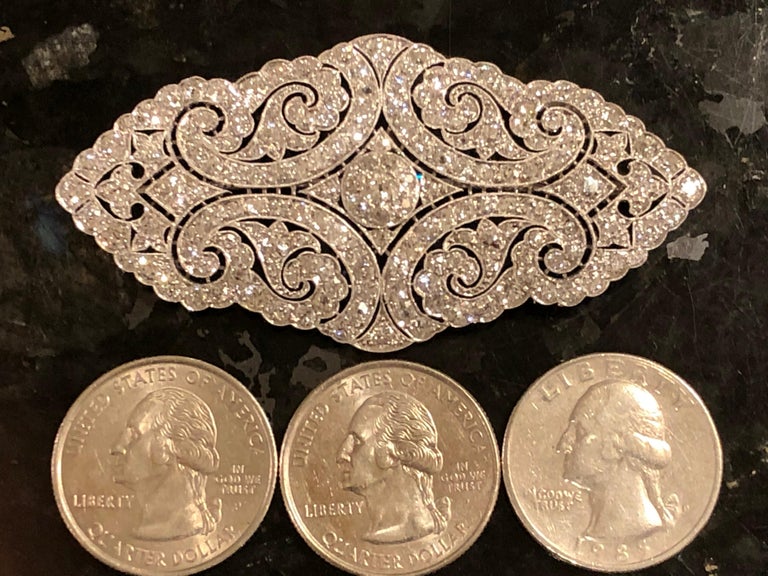 18K Gold Art Deco Vintage Diamond Cluster Brooch