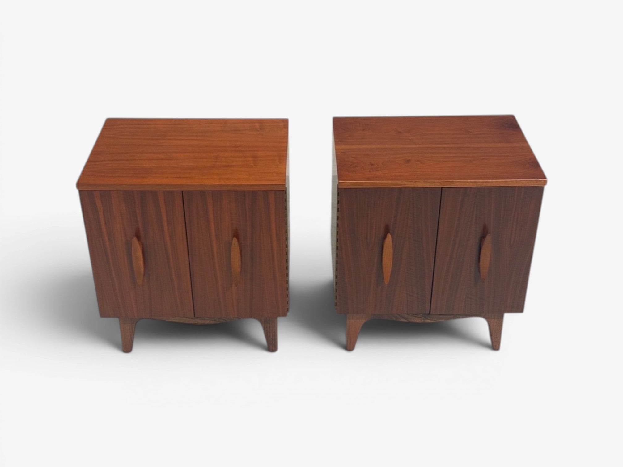 Young Manufacturing, Modern Nightstands, Walnut, USA, 1960s