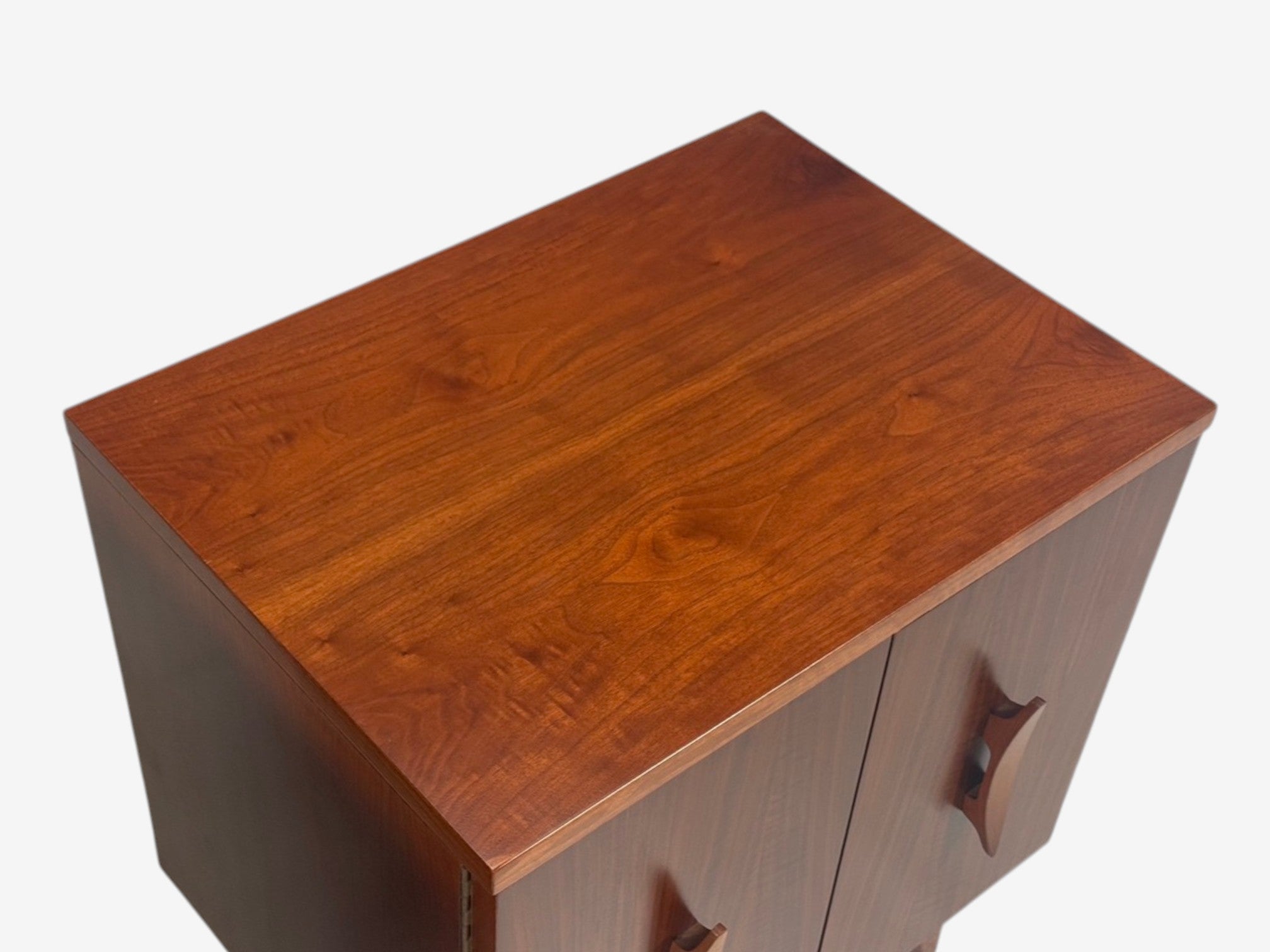 Young Manufacturing, Modern Nightstands, Walnut, USA, 1960s