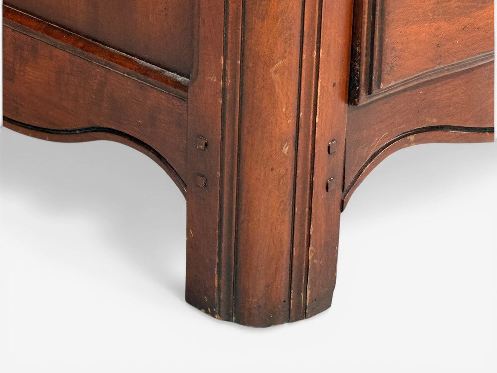 Hickory Chair, Louis XV Style Commodes, Wood, Brass, Marble, USA, 1980s