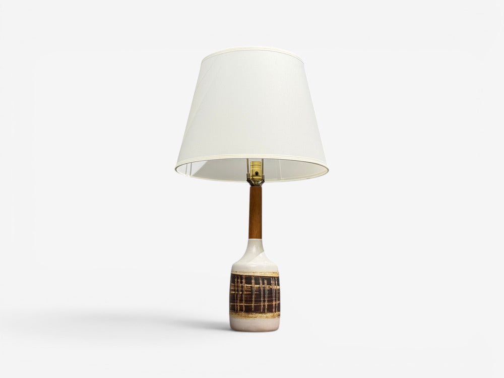 Gordon & Jane Martz, Table Lamp, Walnut, Beige Ceramic, USA, 1960s