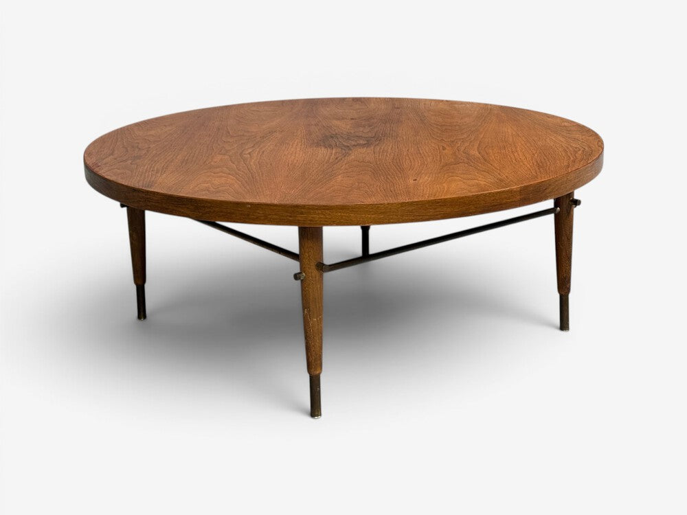 Paul McCobb attr., Coffee Table, Walnut, Brass, USA, 1950s