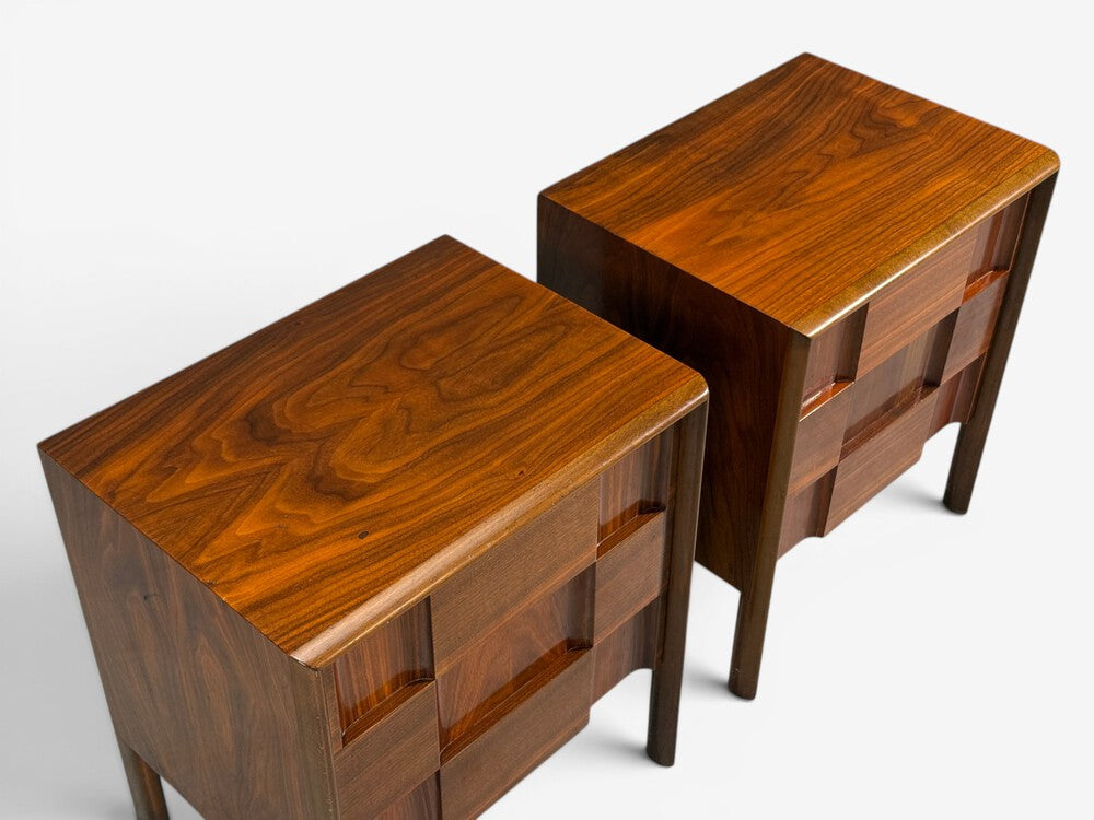 Edmond J. Spence, Sculptural Nightstands, Walnut, Sweden, 1950s