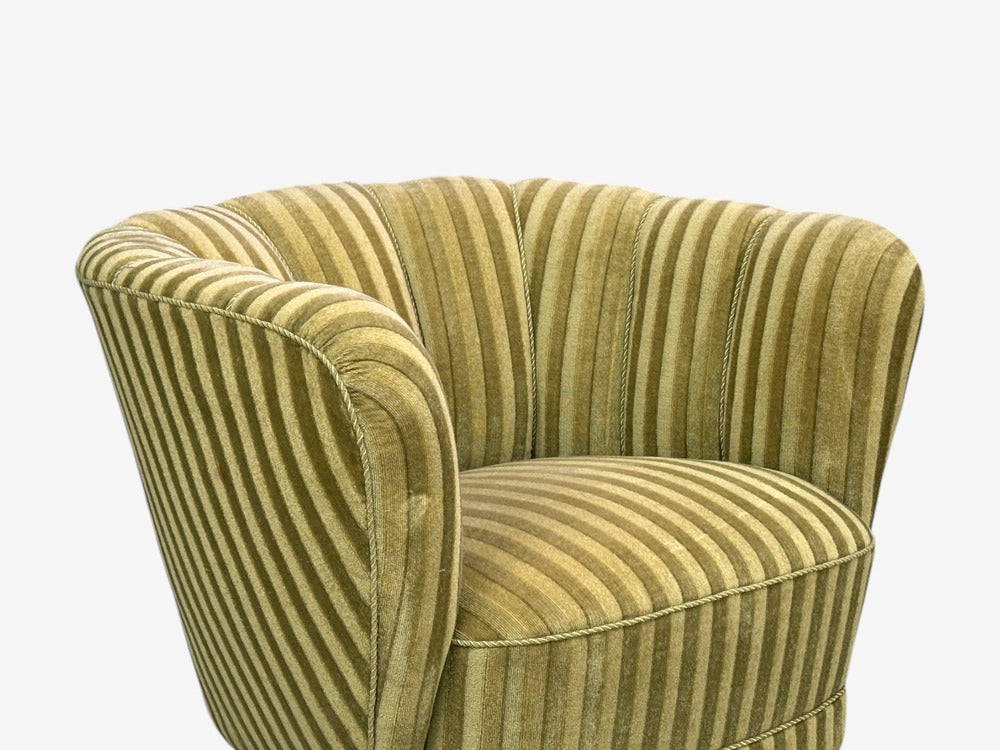 Danish Cabinetmaker, Banana Lounge Chairs, Beech, Velour, Denmark, 1940s