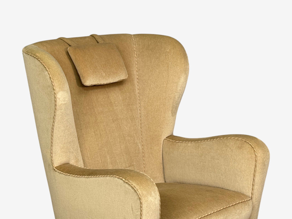 Finnish Modern, Wingback Chairs, Beige Velvet, Wood, Finland, 1950s