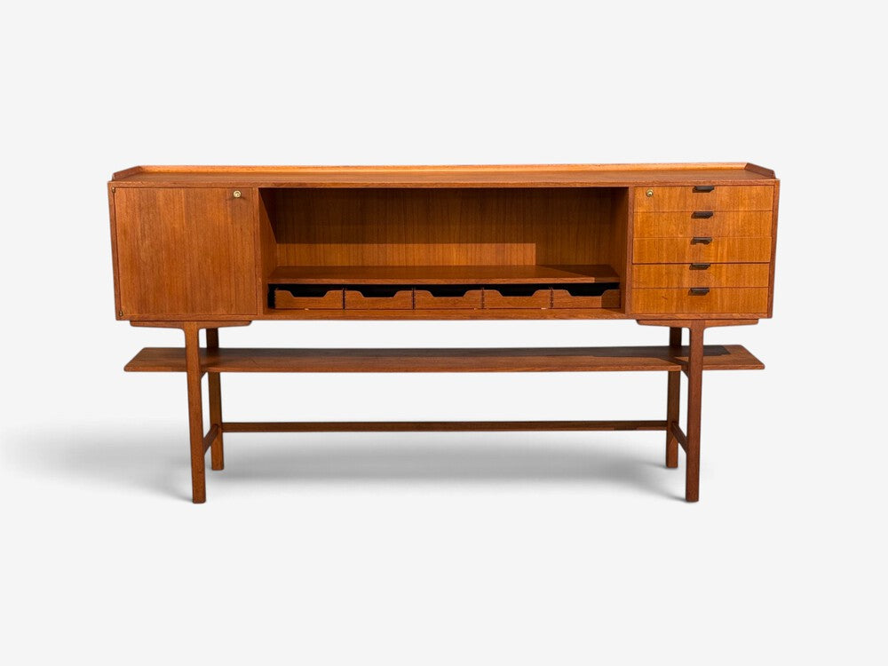 Axel Bäck attr., Monumental Sideboard, Teak, Rosewood, Sweden, 1950s