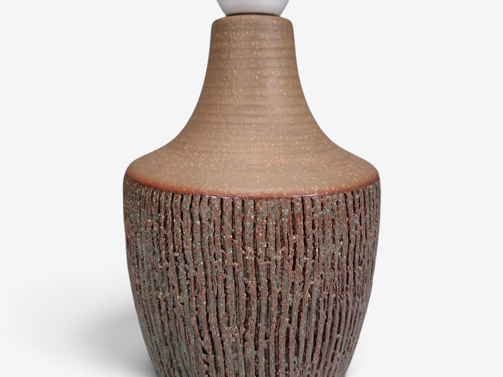 Einar Johansen, Rustic Table Lamp, Brown Stoneware, Denmark, 1960s