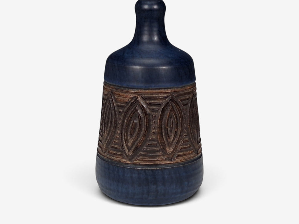 Jette Hellerøe, Danish Modern, Carved Stoneware Table Lamp, Denmark, c. 1970s
