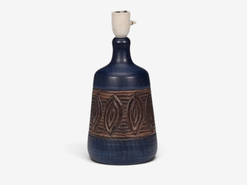 Jette Hellerøe, Danish Modern, Carved Stoneware Table Lamp, Denmark, c. 1970s