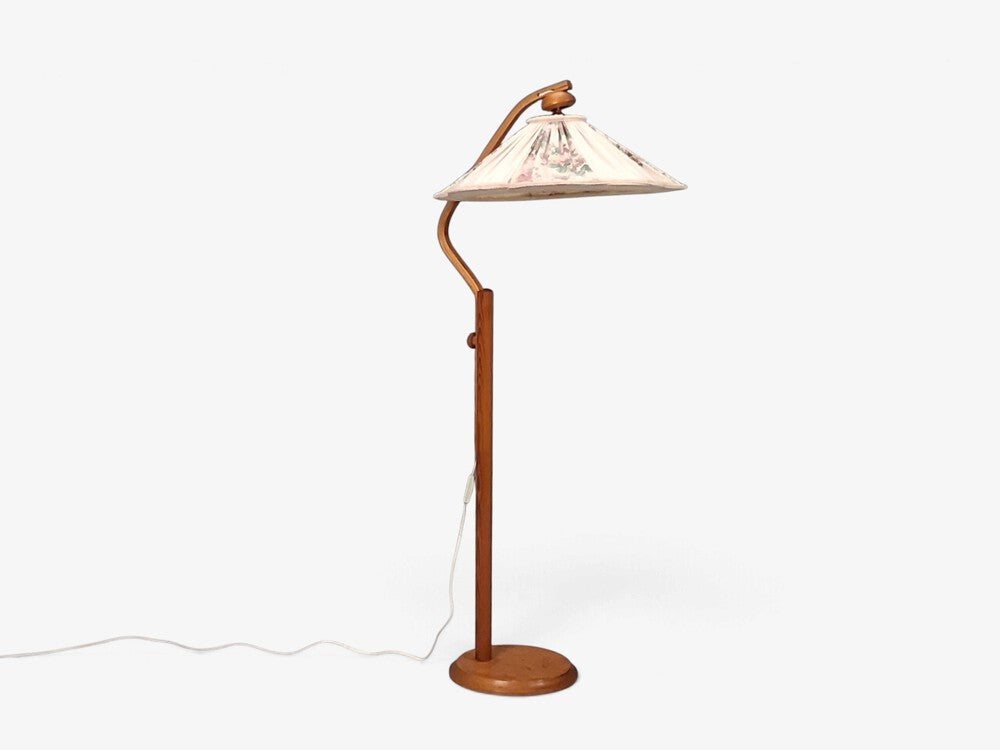 Markslöjd, Swedish Modern, Adjustable Floor Lamp, Pine, Fabric, Sweden, 1970s