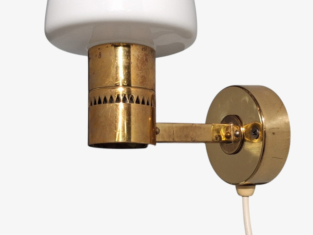 Hans-Agne Jakobsson, Wall Sconce, Brass, Opaline Glass, Sweden, 1960s
