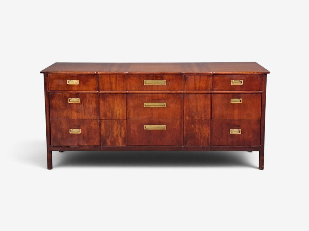 John Widdicomb, American Modern, Nine-Drawer Dresser, Walnut, Brass, USA, 1960s