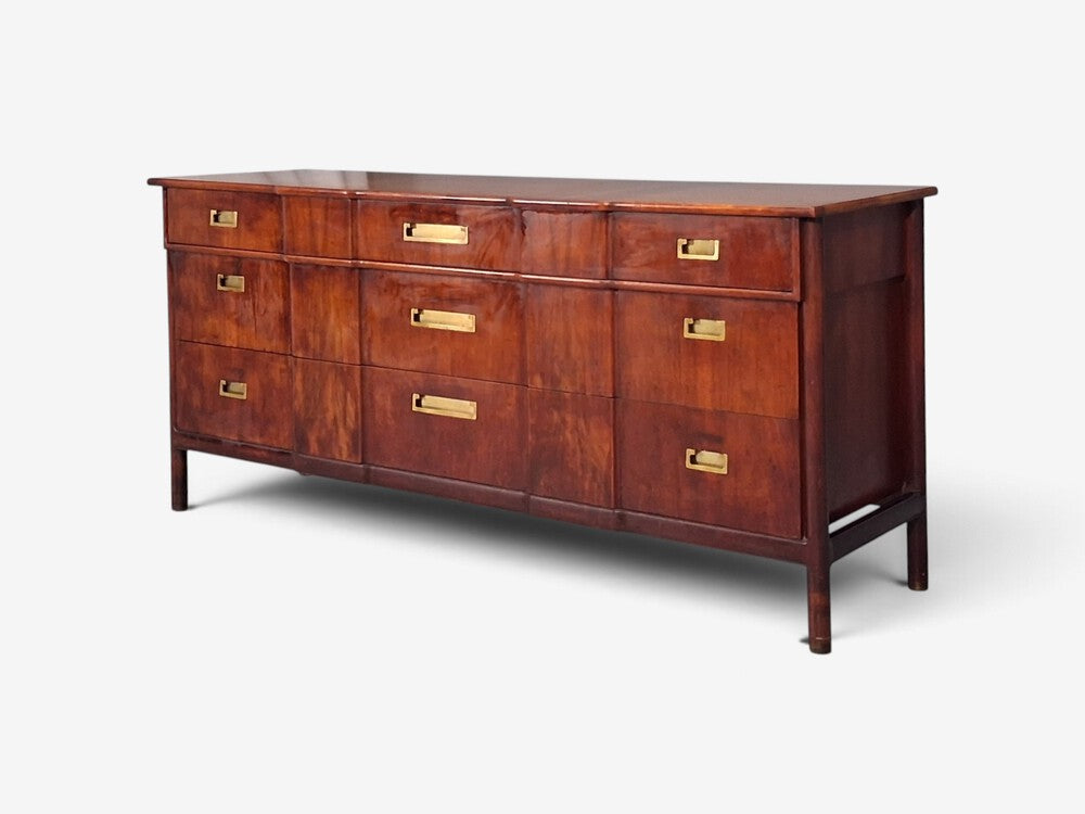John Widdicomb, American Modern, Nine-Drawer Dresser, Walnut, Brass, USA, 1960s