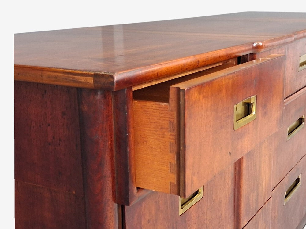John Widdicomb, American Modern, Nine-Drawer Dresser, Walnut, Brass, USA, 1960s