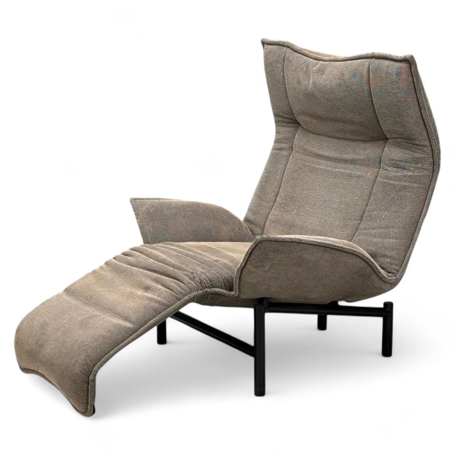 Vico Magistretti, Italian Modern, Fabric, Metal, Veranda Lounge Chair, 1980s