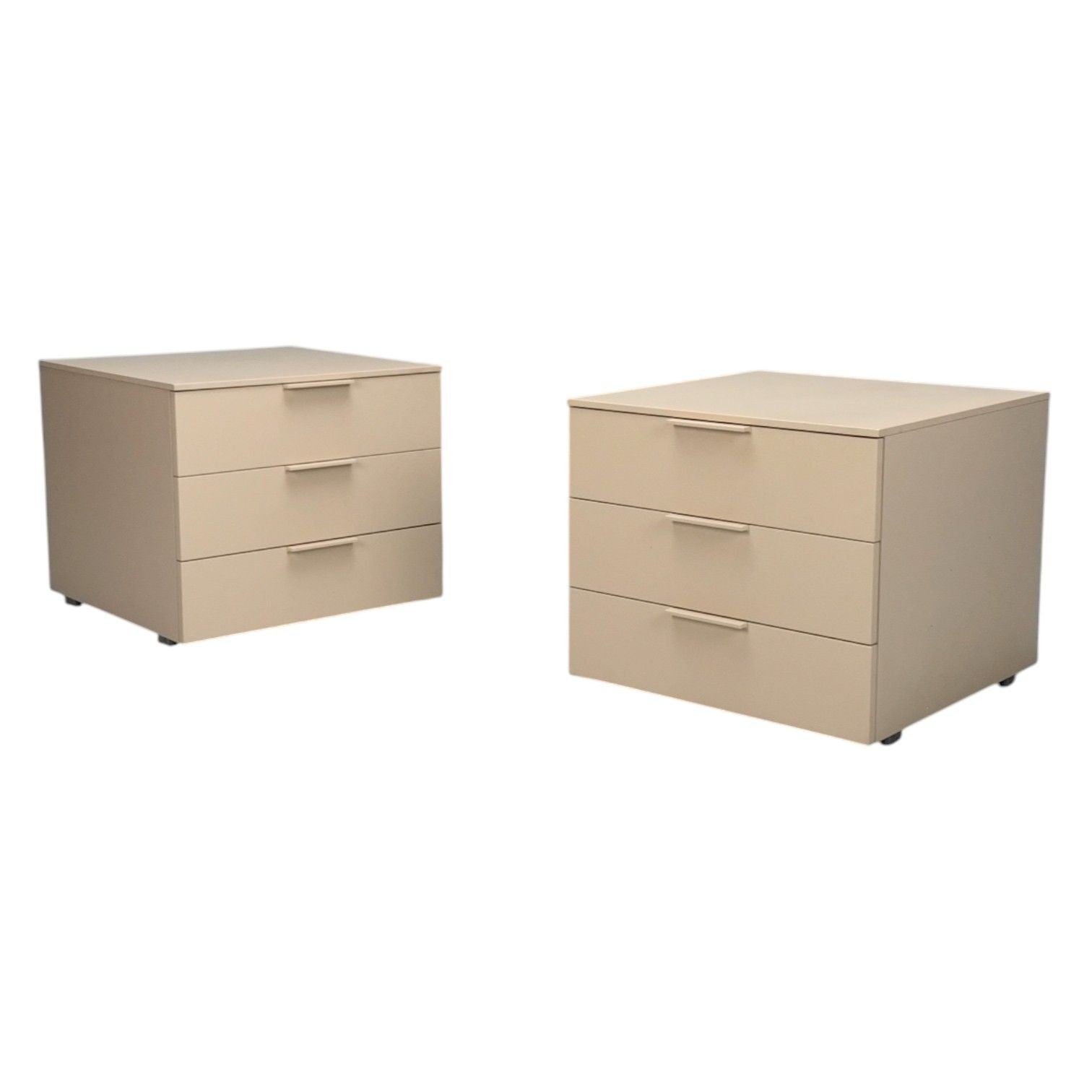 Guilio Cappelini, Cream Matte Lacquer, Nightstands, Italy, 2010s