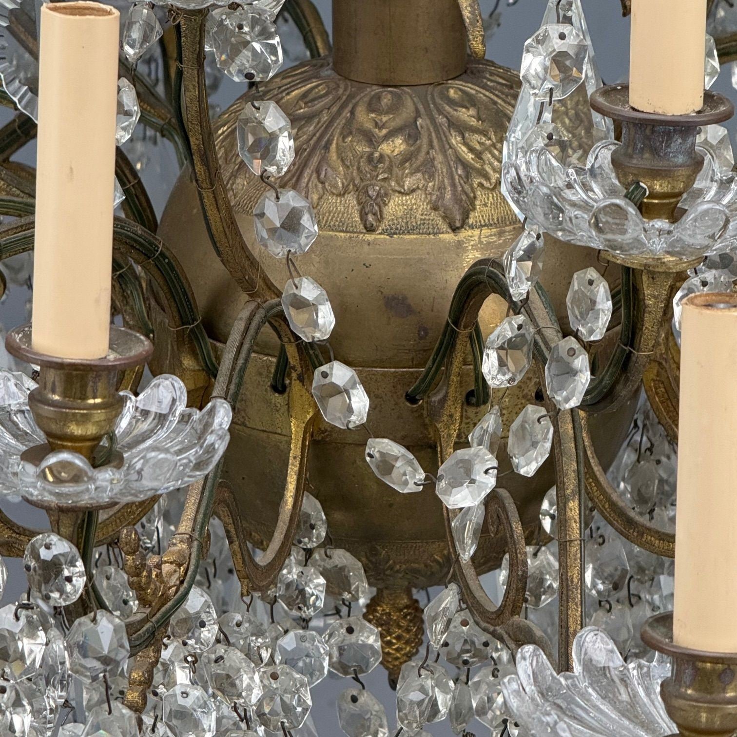 19th Century Thirty-Light Crystal and Brass Column Form Chandelier, Baccarat