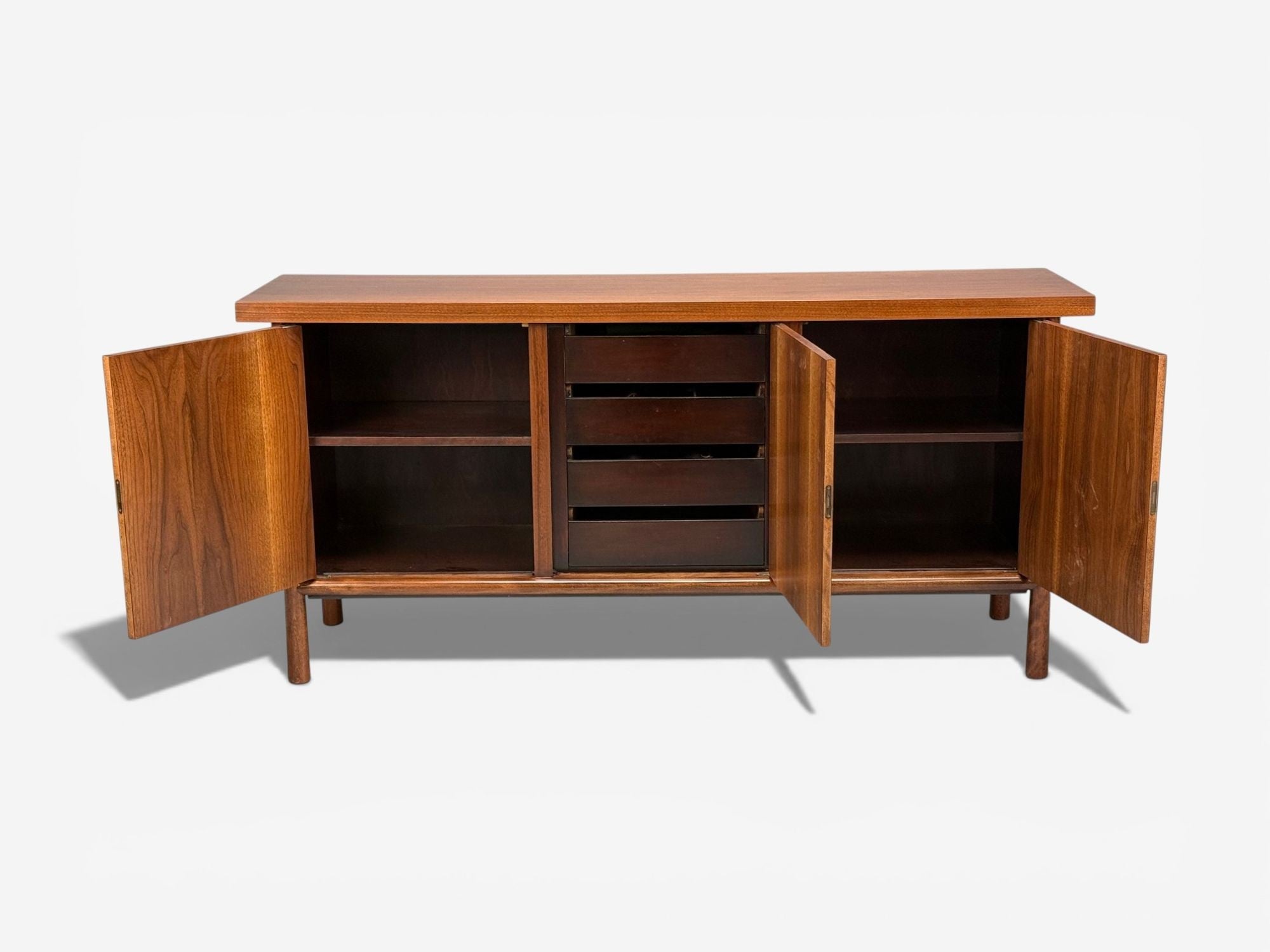 T.H. Robsjohn Gibbings, Sideboard, Walnut, USA, 1960s