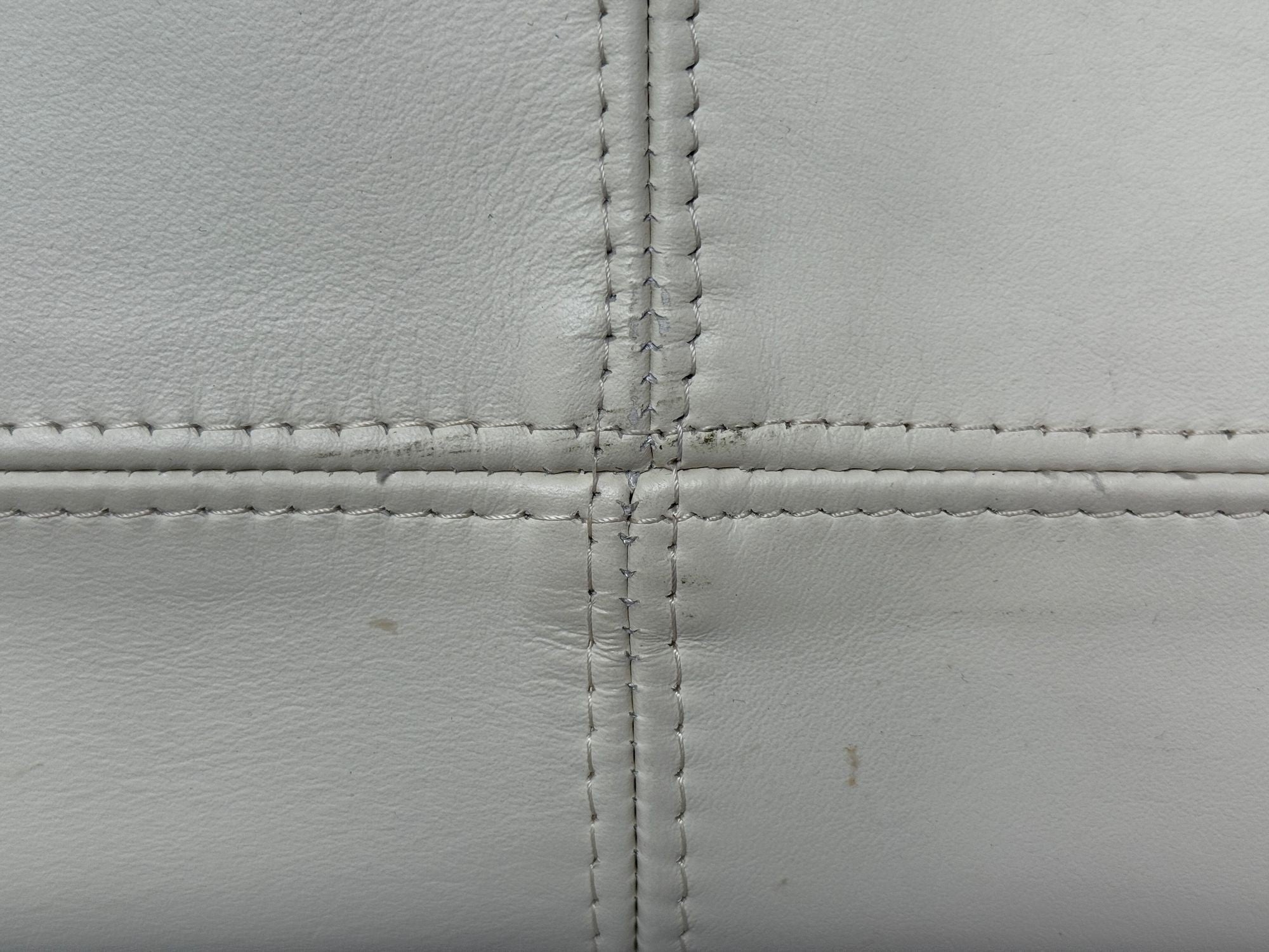 Molteni & C., Cream Leather, Chrome, King Size Bedframe, Italy, 21st C.