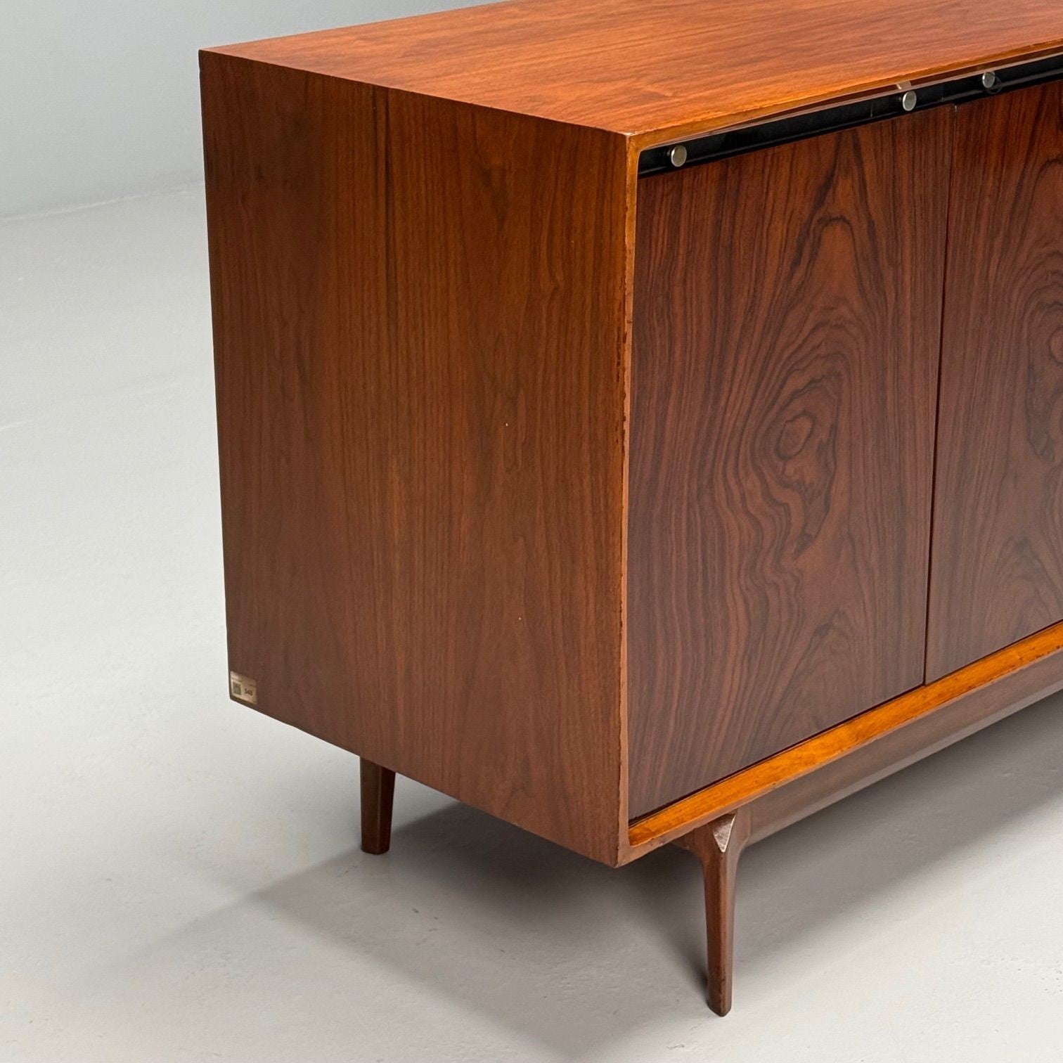 American Mid-Century Modern, Dresser, Rosewood, Walnut, United States, 1950s