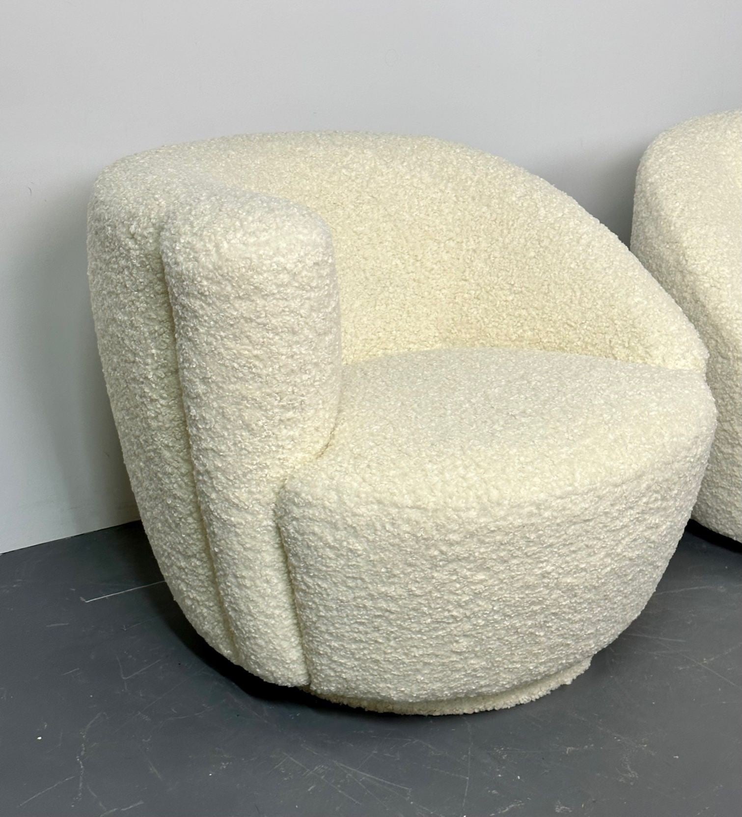 Mid-Century Modern Nautilus Style Swivel Chairs, Kidney-Shape, White Boucle