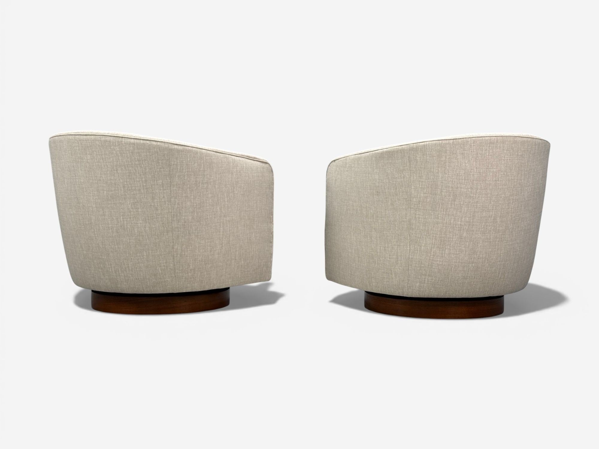 Milo Baughman, Swivel Chairs, Beige Upholstery, Walnut, USA, 1970s