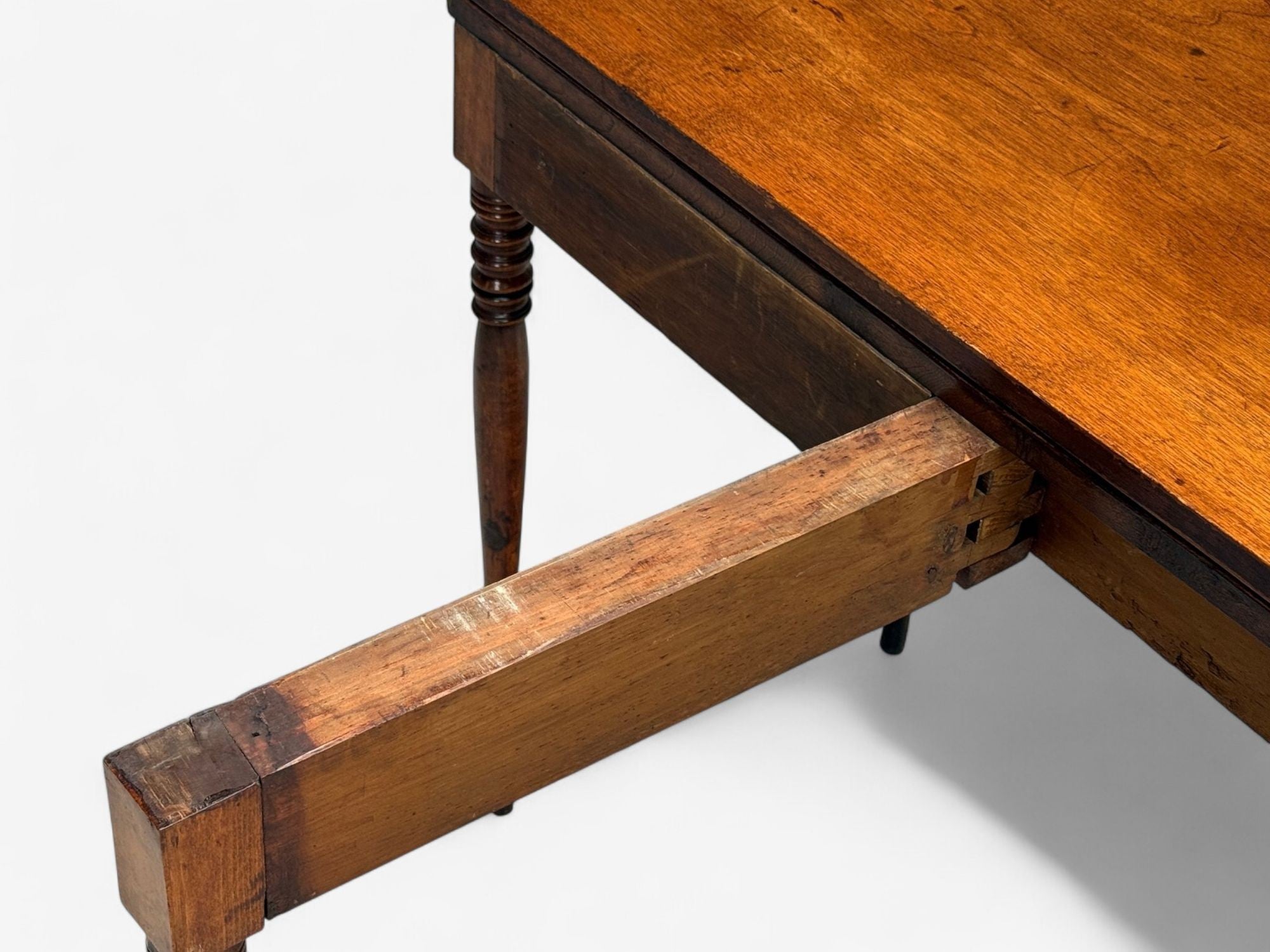 American Sheraton, Mahogany, Tulipwood, Serpentine Inlaid Card Table, USA, 1810