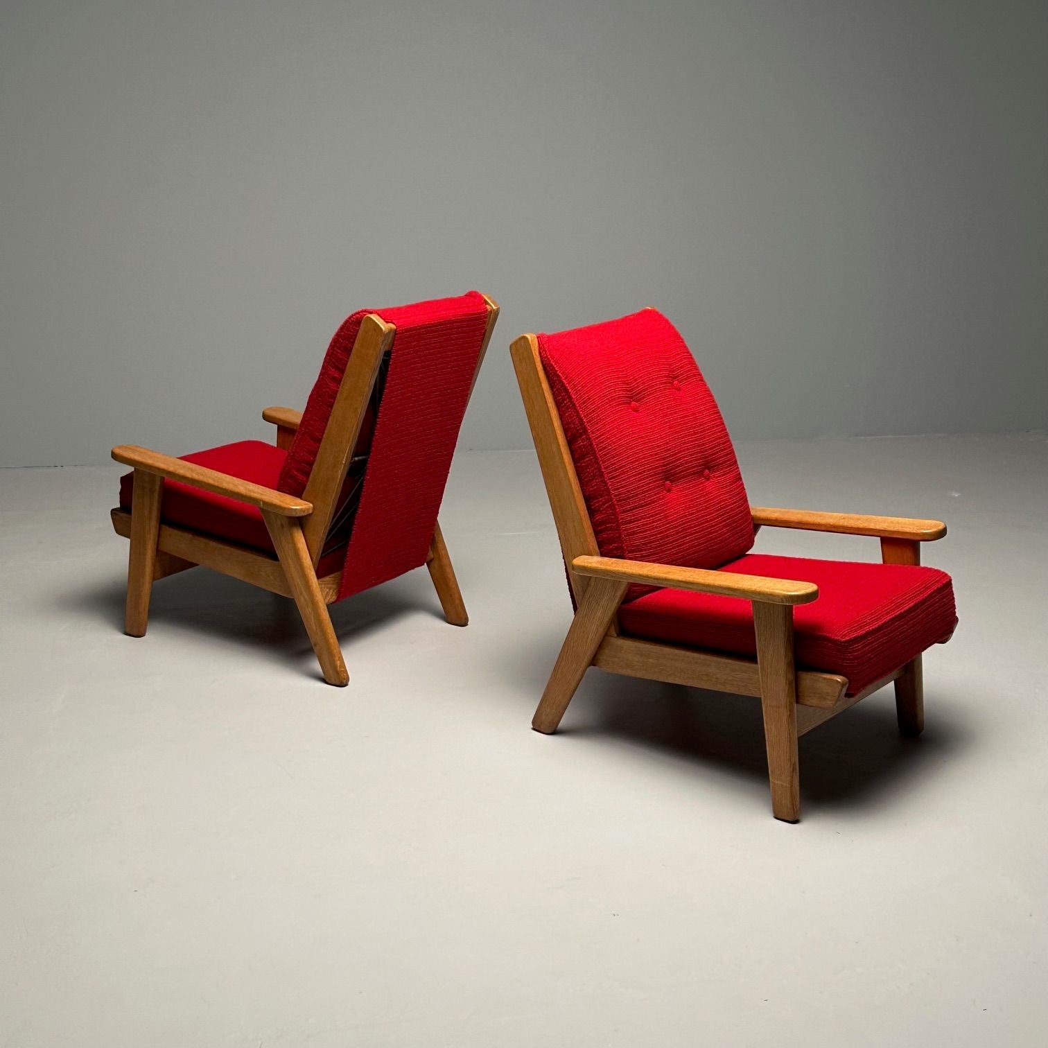 Pierre Guariche, Free-Span, French Mid-Century Modern Lounge Chairs, Red Fabric