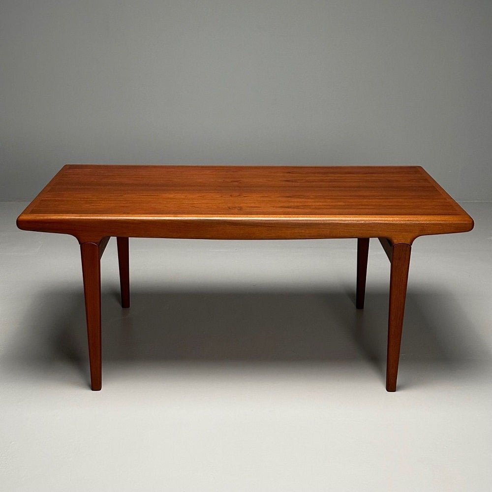 Johannes Andersen, Danish Mid-Century Modern, Dining Table, Teak, Denmark, 1960s