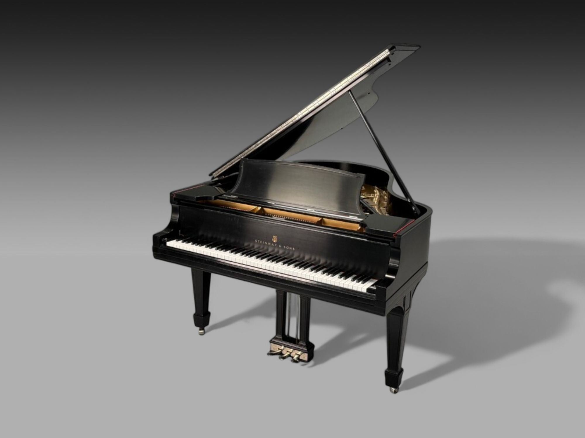 Steinway & Sons, Baby Grand Model O Piano, Fully Refurbished, 1911