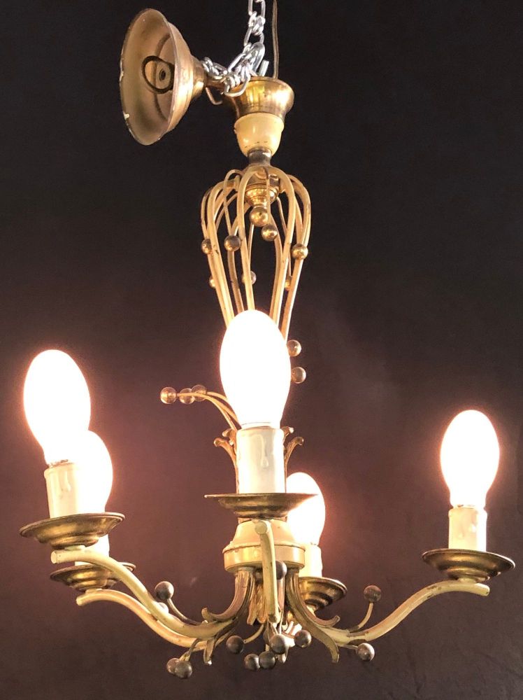 Hollywood Regency Balloon Shaped Chandelier, Metal Paint Decorated with 5 Arms