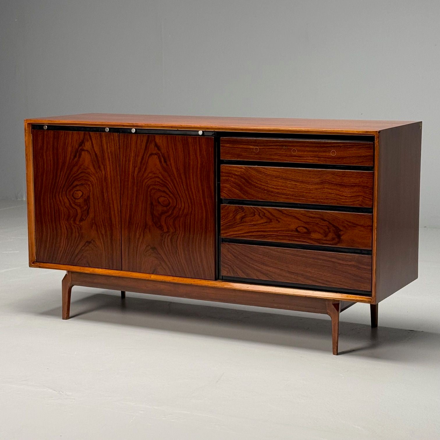 American Mid-Century Modern, Dresser, Rosewood, Walnut, United States, 1950s