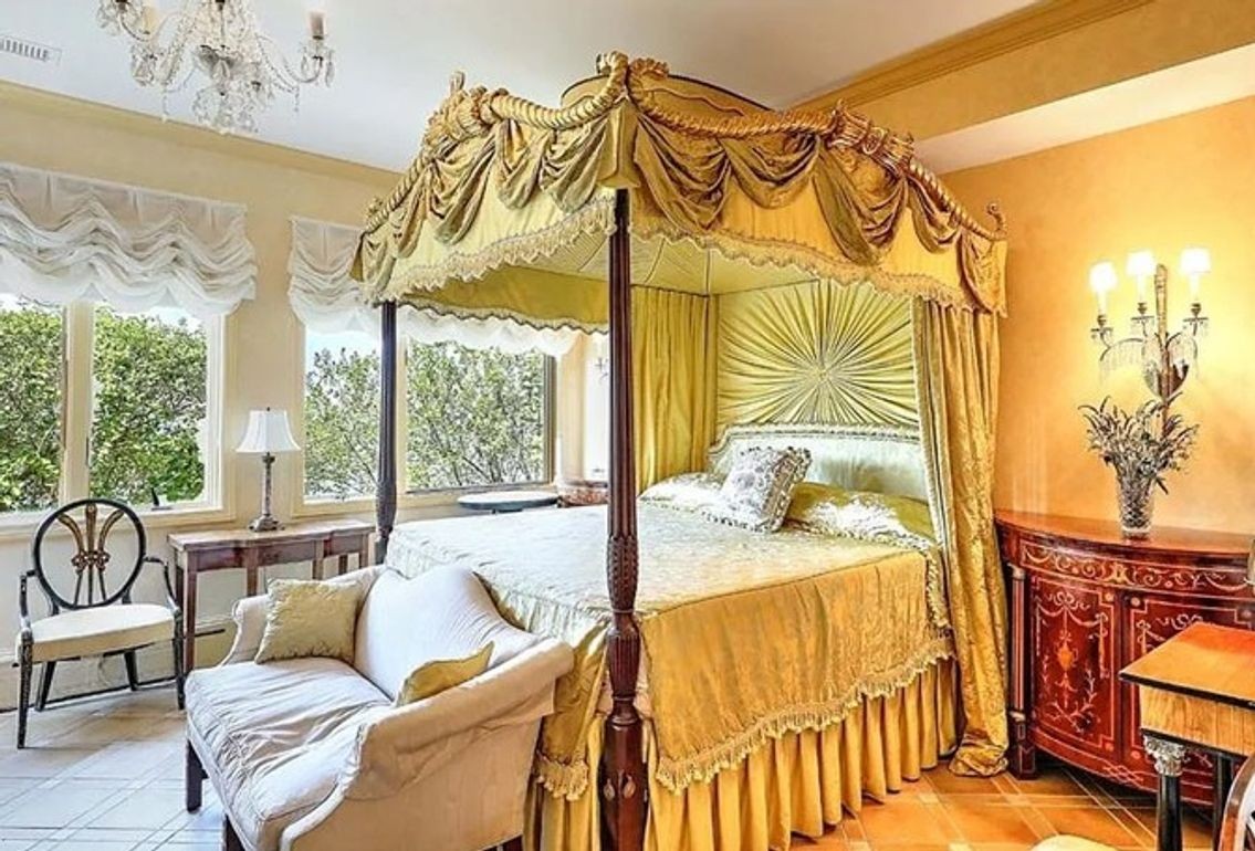 George III, Mahogany, Gilt-Wood, Silk, Canopy Bed, England c. 1880s