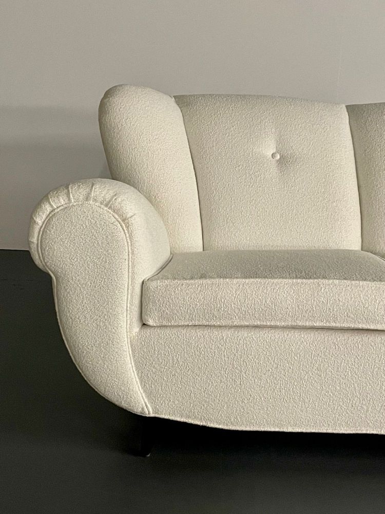 Mid-Century Modern Italian Sofa by Guglielmo Ulrich, Art Deco Style, Boucle, 1940s