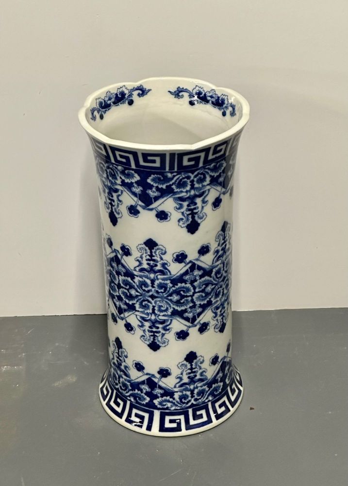 Oriental Porcelain Flow Blue White Umbrella Stand, Large Vase, Floral Decorated