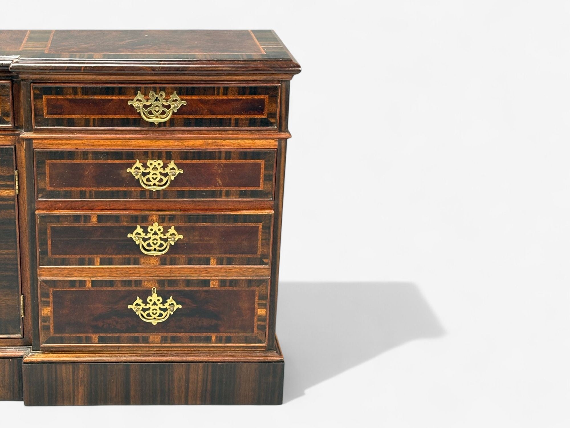 Georgian, Circassian Walnut, Burlwood, Brass, Sideboard, USA, 1980s