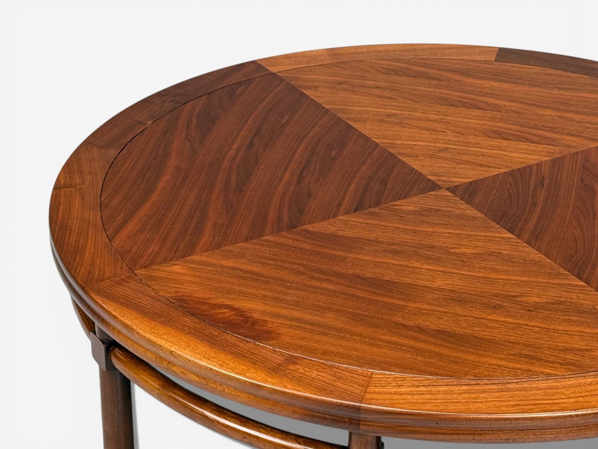 T.H. Robsjohn-Gibbings, Round Coffee Table, Brass, Walnut, USA, 1960s