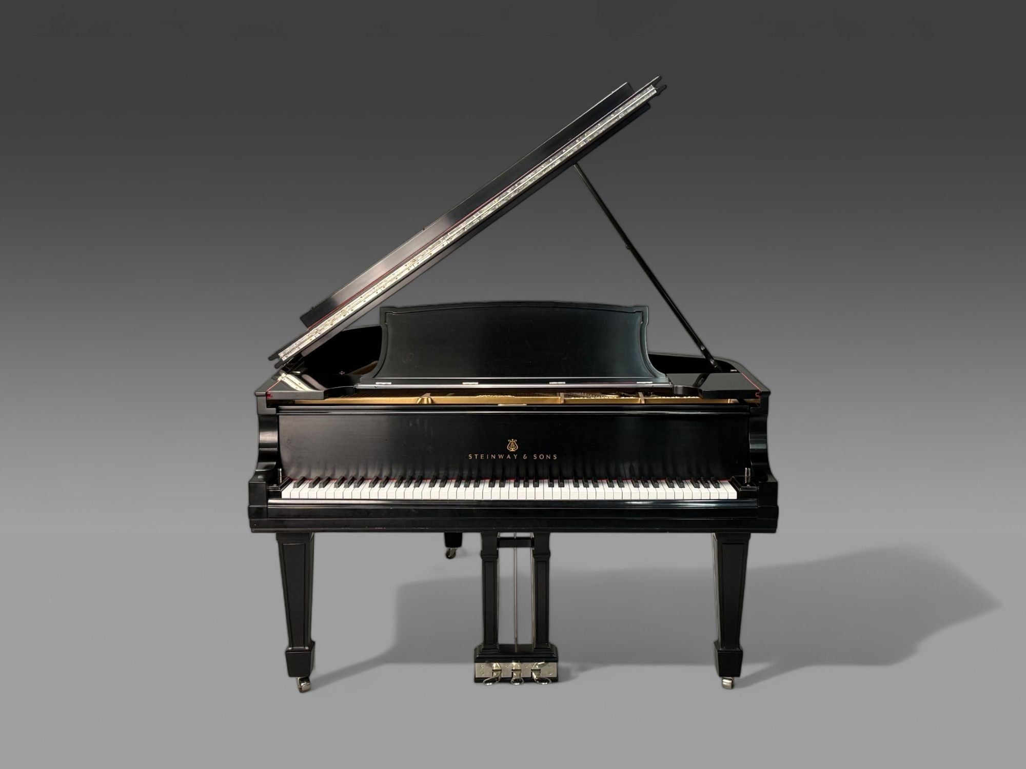 Steinway & Sons, Baby Grand Model O Piano, Fully Refurbished, 1911