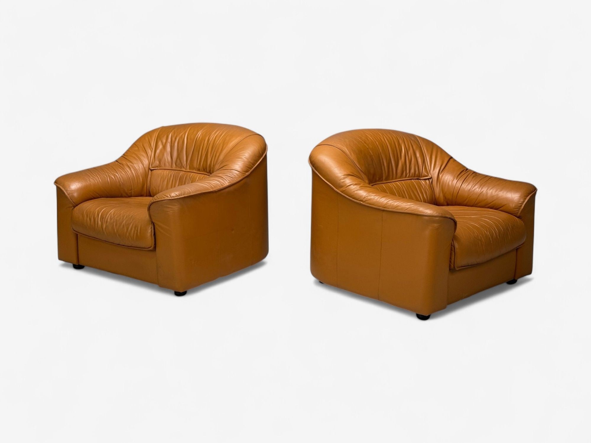 Italian Modern, Cognac Leather, Large Lounge Chairs, Italy, 1970s