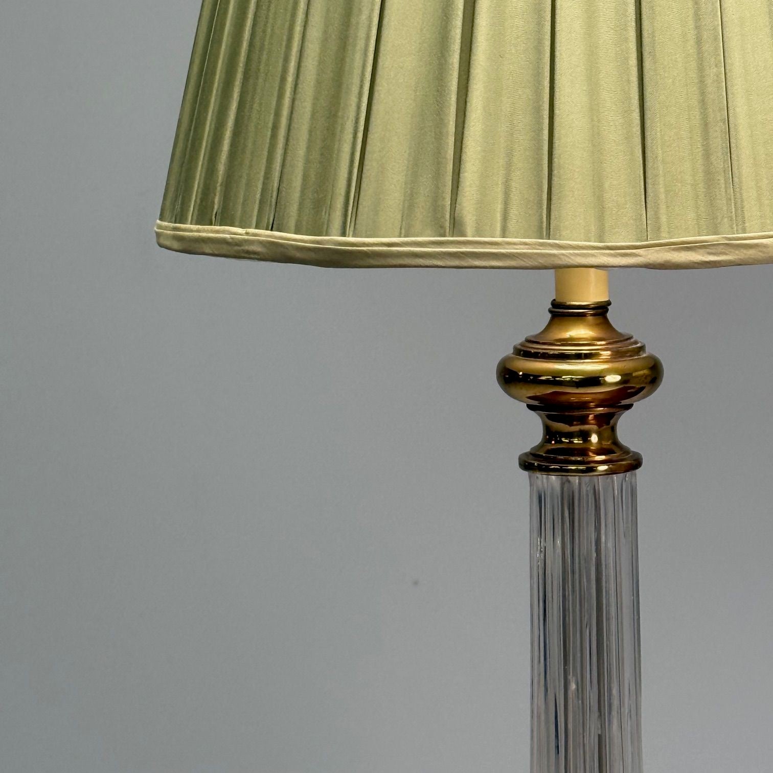 Hollywood Regency Style, Table Lamps, Fluted Crystal, Gilt Metal, USA, 1980s