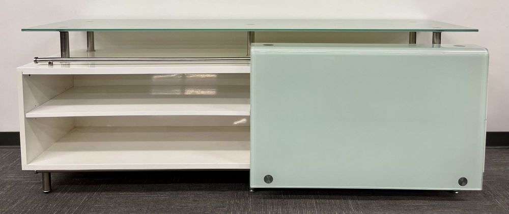 Mid Century Modern White Lacquered and Glass Console, Dresser or Sideboard