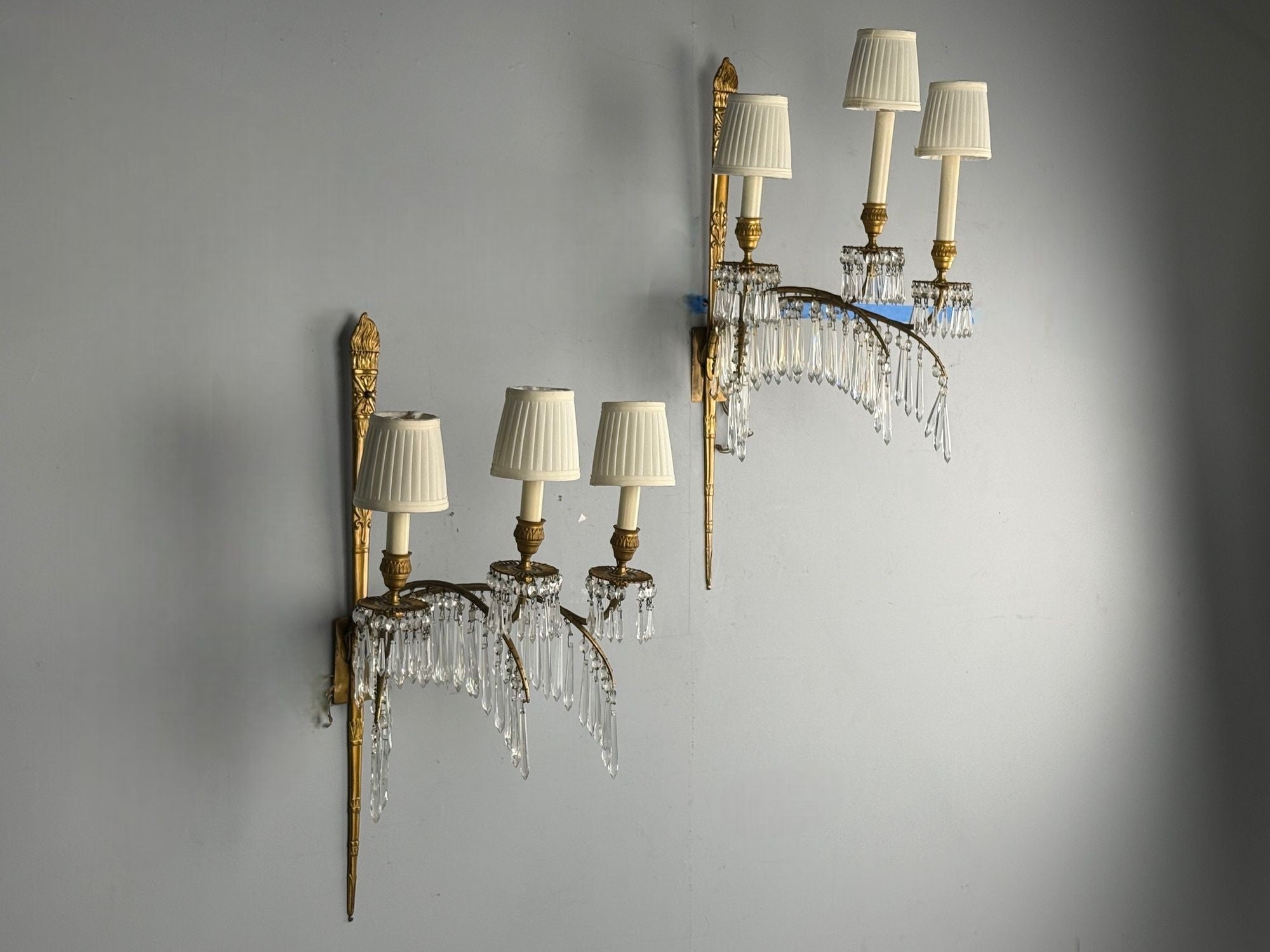 Maison Jansen, Feather Form Wall Sconces, Crystal, Bronze, France, 1940s