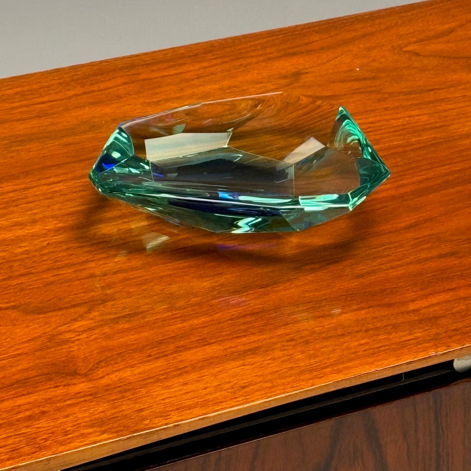 Max Ingrand, Fontana Arte, Mid-Century Modern, Ashtray, Cut Crystal, 1960s