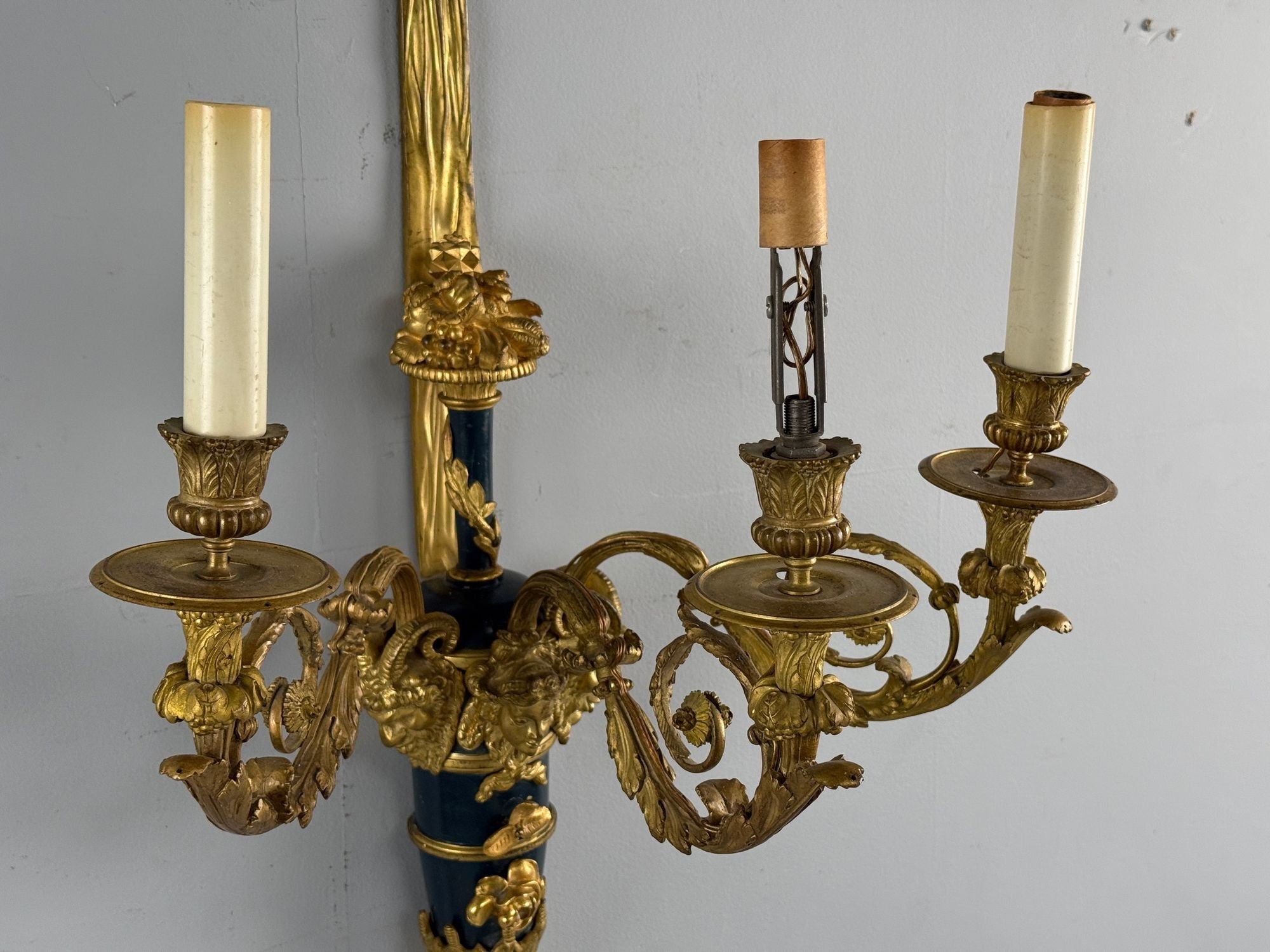 Henry Dasson Attr., Louis XVI, Wall Sconces, Bronze, France, 1860s