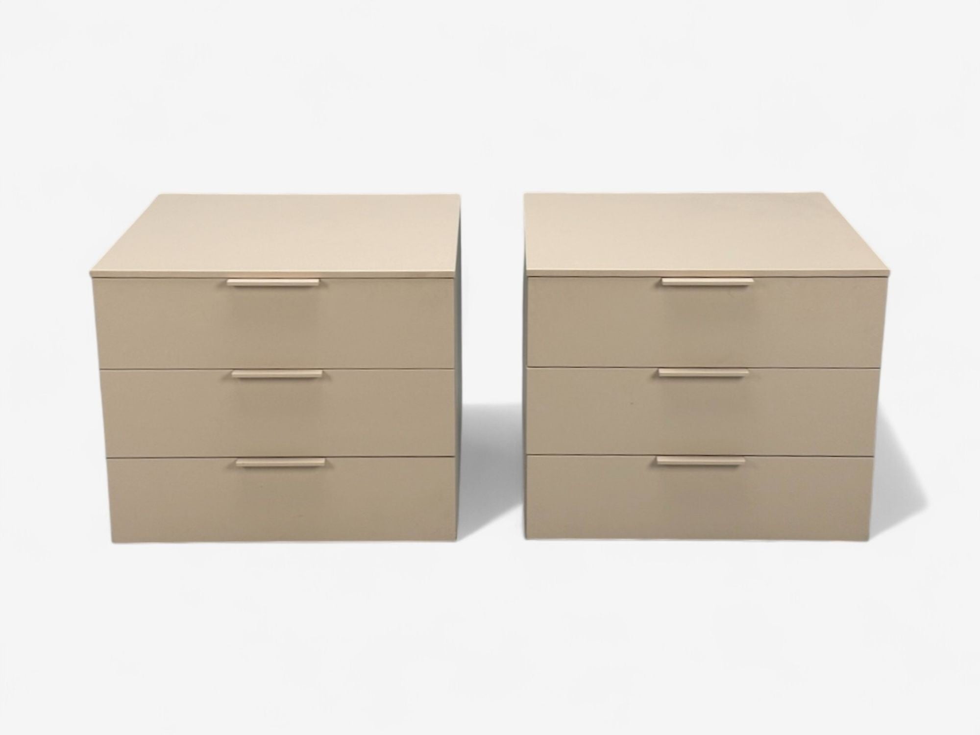 Guilio Cappelini, Cream Matte Lacquer, Nightstands, Italy, 2010s