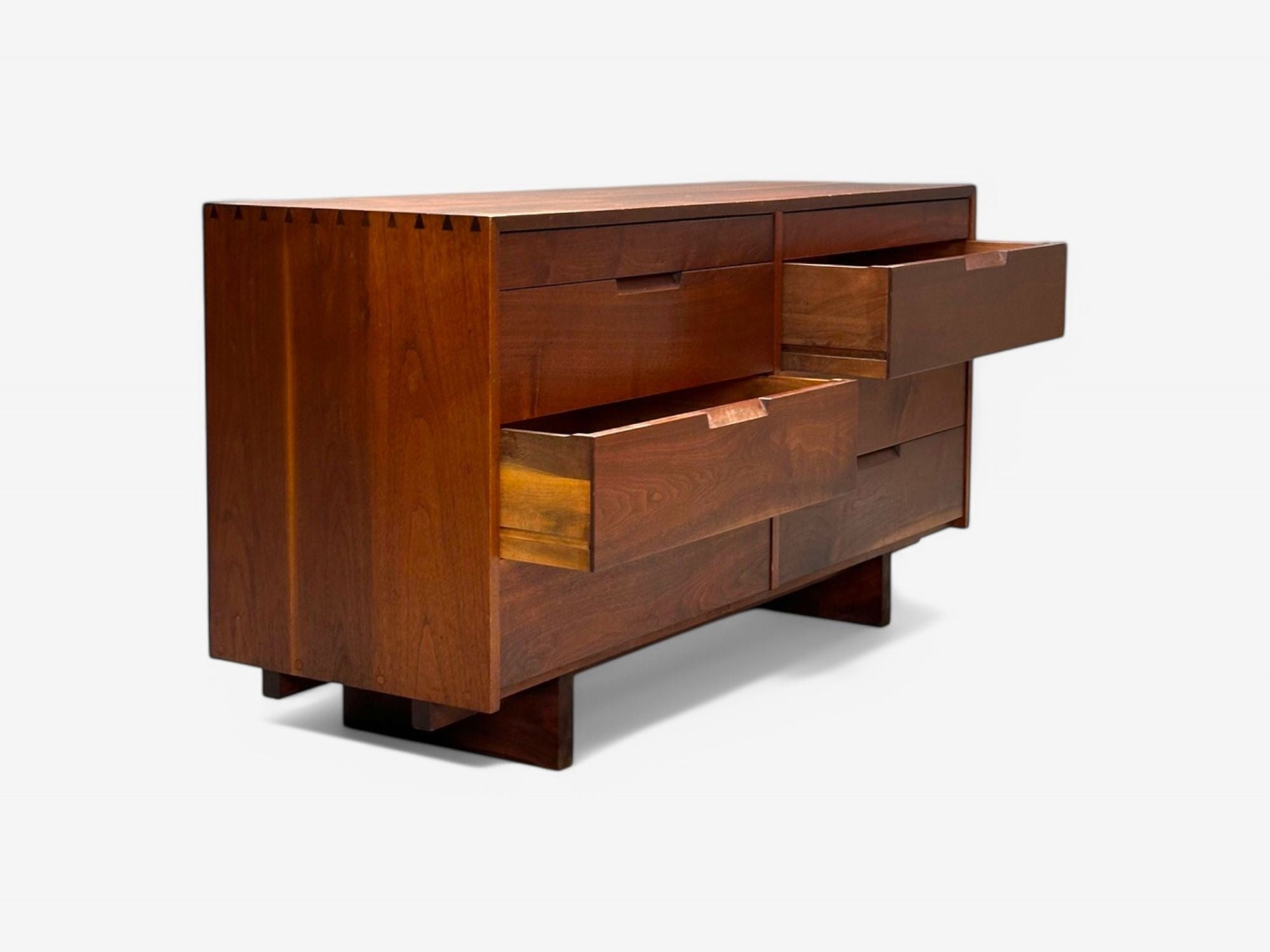 George Nakashima, Mid-Century Modern, Sap Walnut, Rare Dresser, USA, 1958
