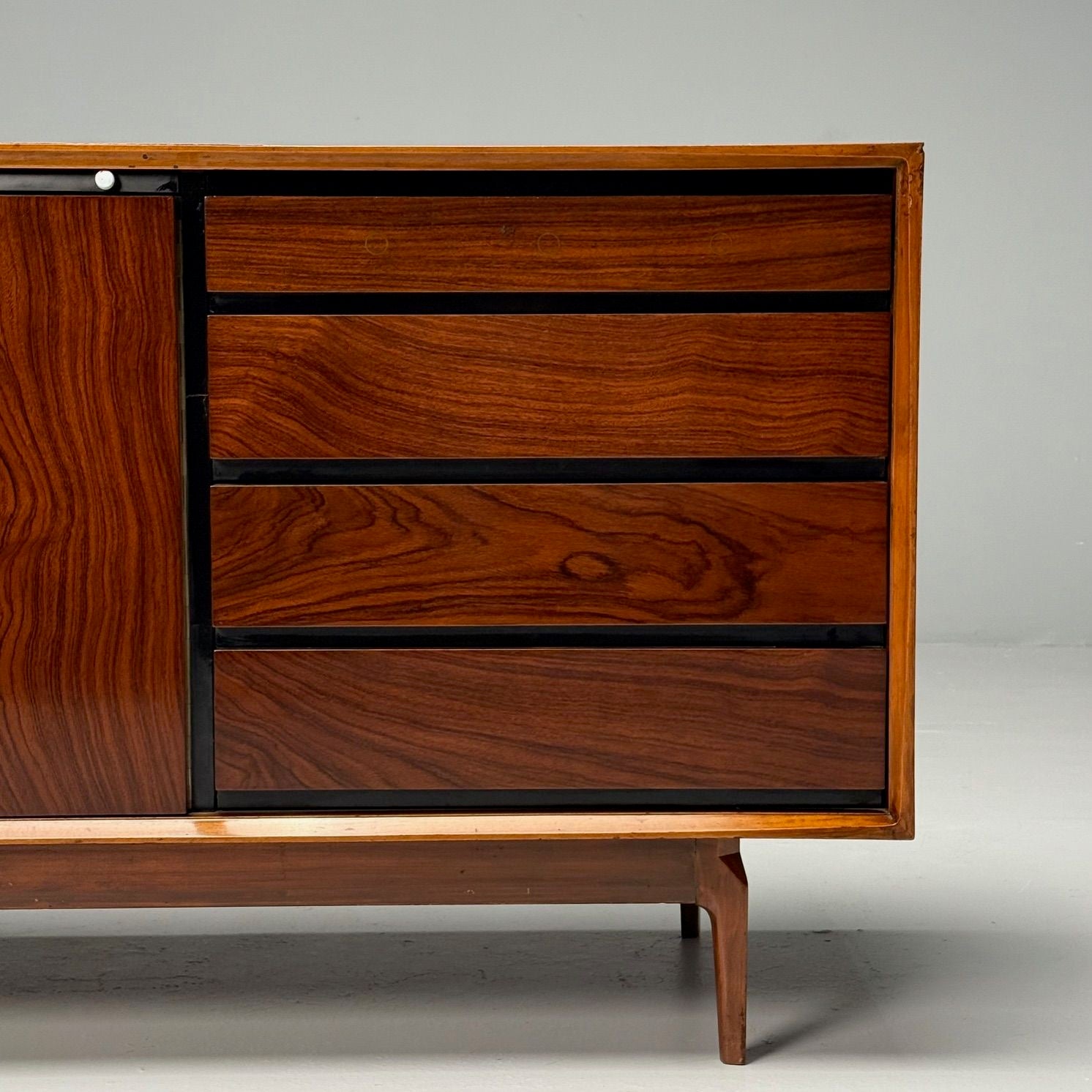 American Mid-Century Modern, Dresser, Rosewood, Walnut, United States, 1950s
