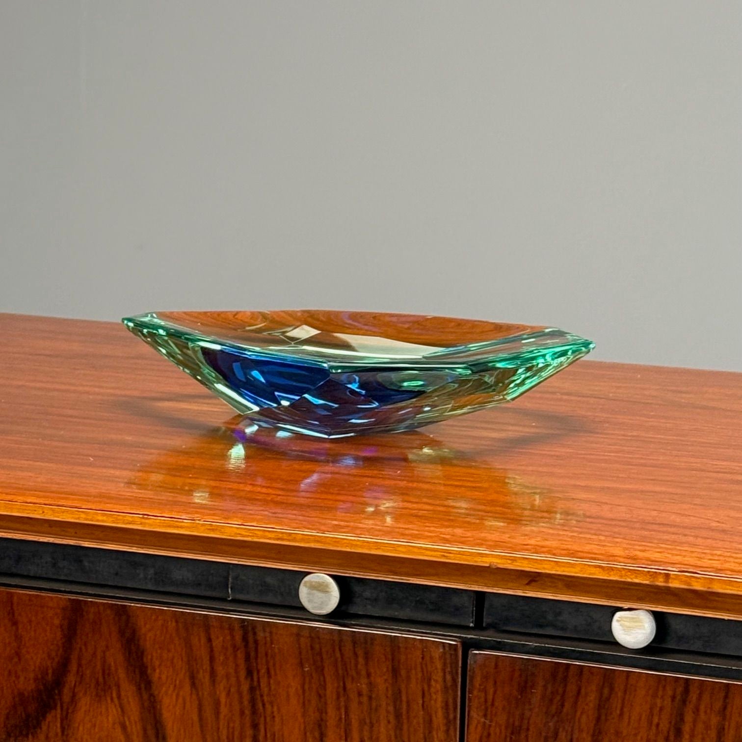 Max Ingrand, Fontana Arte, Mid-Century Modern, Ashtray, Cut Crystal, 1960s