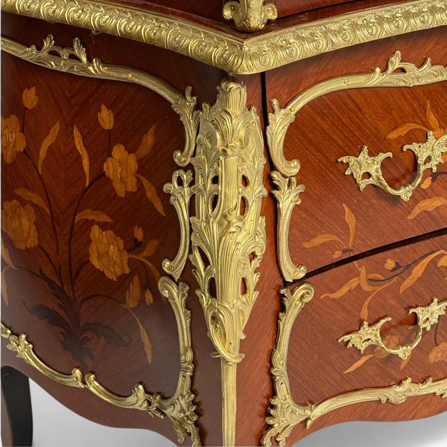 Louis XV Style, Bombe Vitrines, Ormolu Bronze, Inlaid Marquetry, France, 19th