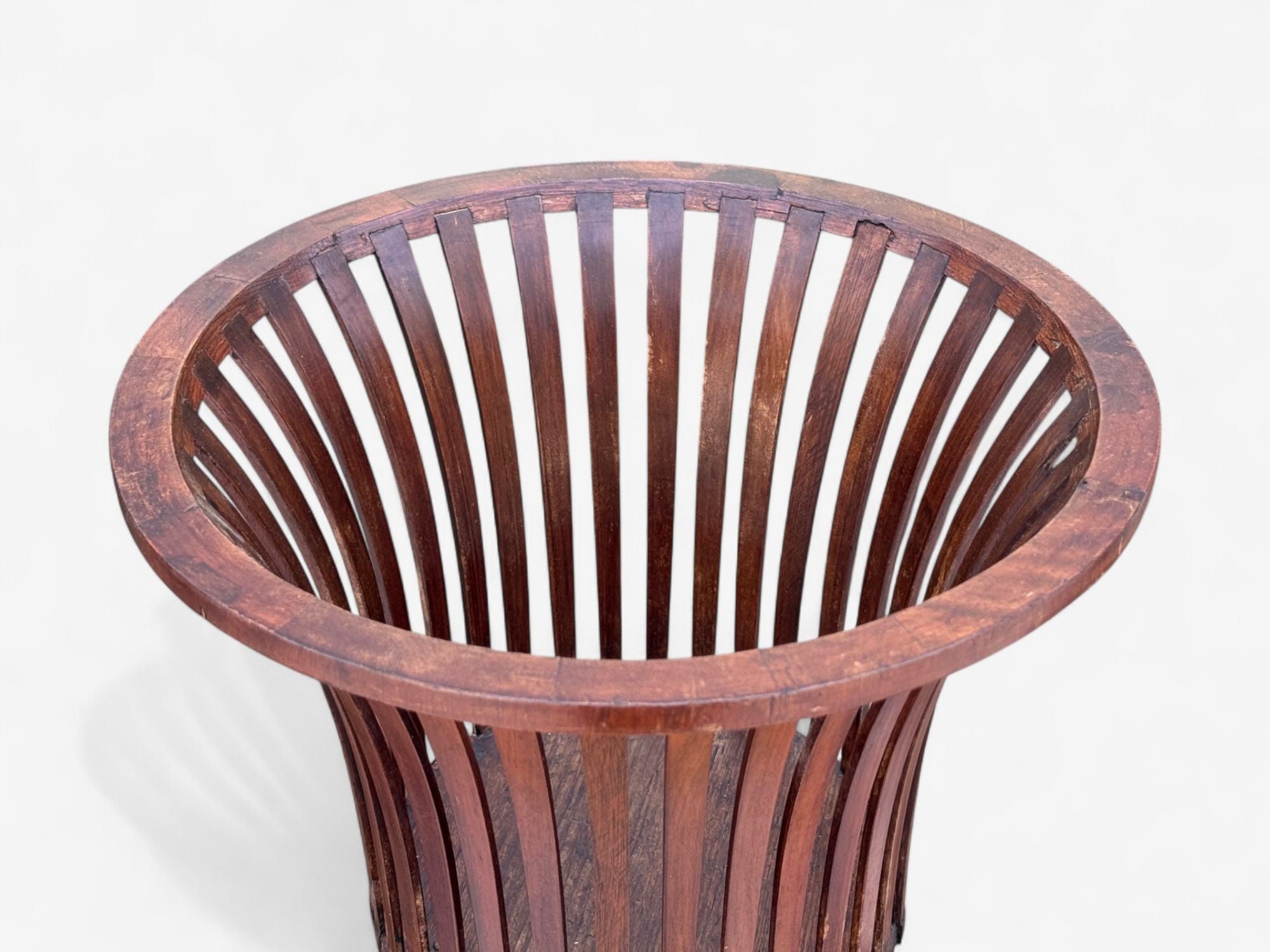 Hollywood Regency Style, Mahogany, Parcel Gilt, Cellarette, England, 19th c.